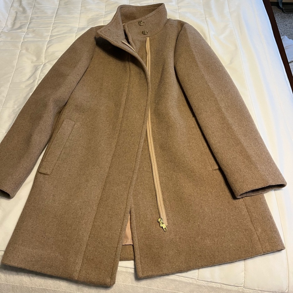 NWT J Crew City coat with button neck, size 4, Mushroom